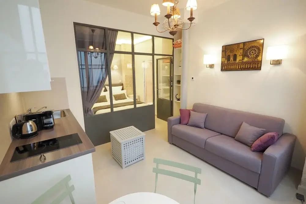 St Germain ChicSuites - Miniature 6
