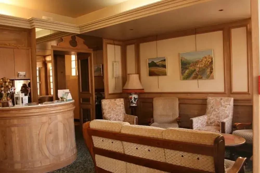 Hôtel Restaurant Galland - Photo 2