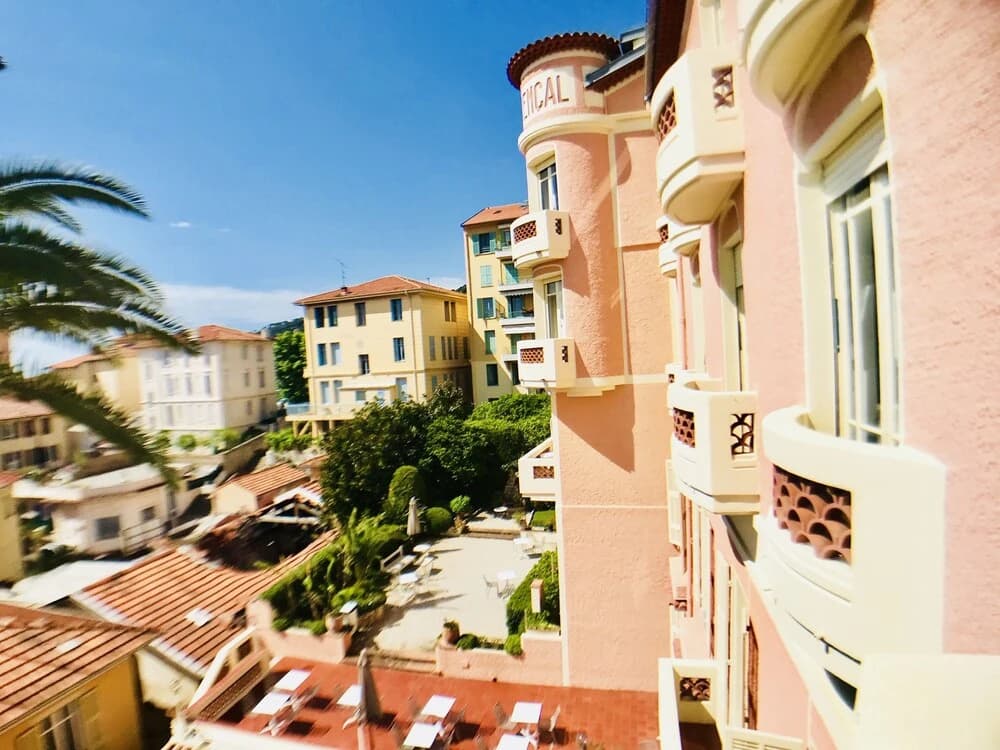 Hôtel Le Provençal - Photo 1