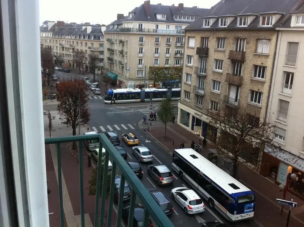 Hôtel Bloom - Photo 1