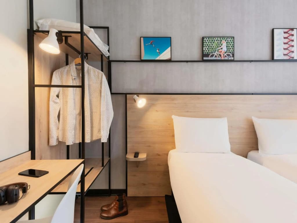Ibis Acheres St Germain En Laye - Photo 2