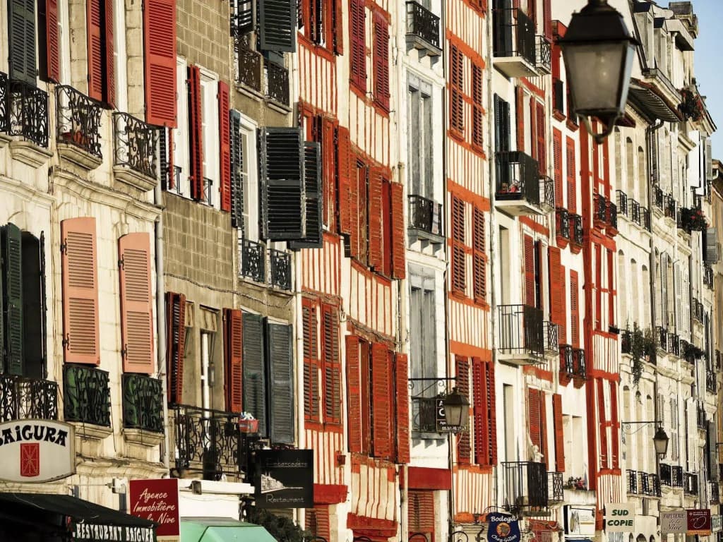 Ibis Styles Bayonne Centre Gare - Photo 1