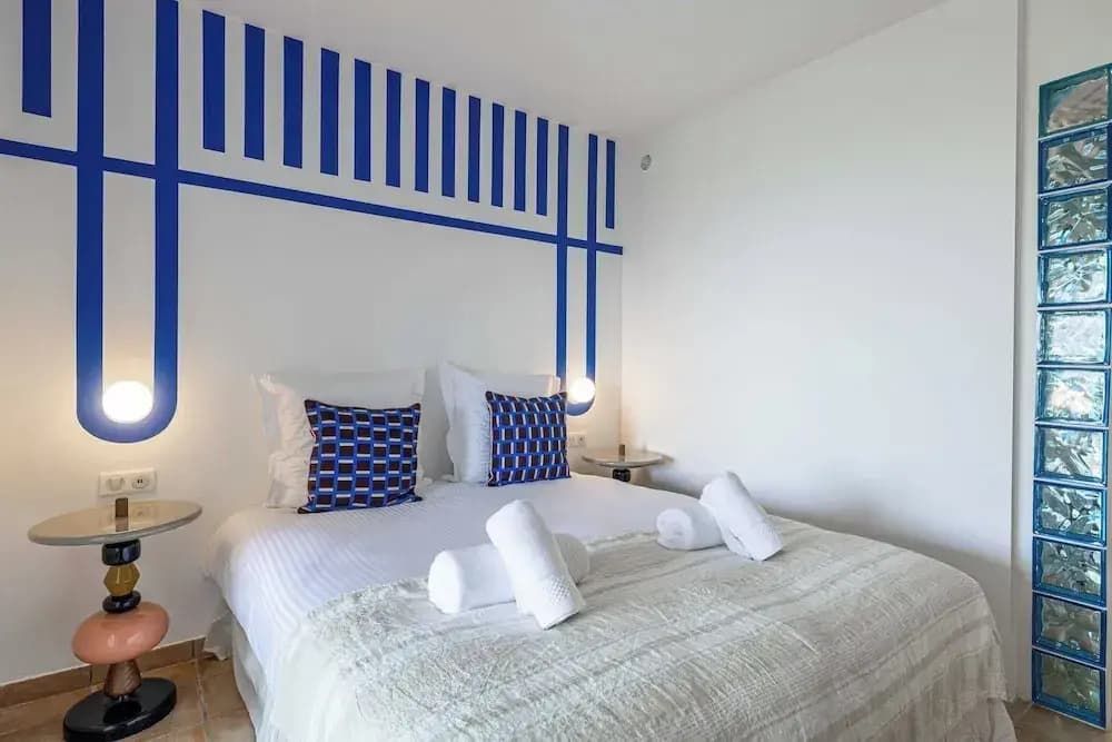Bedroom in a Sublime Provencal Villa - Photo 1