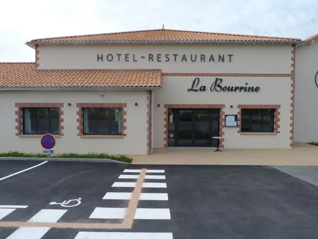 Hotel La Bourrine - Photo 1