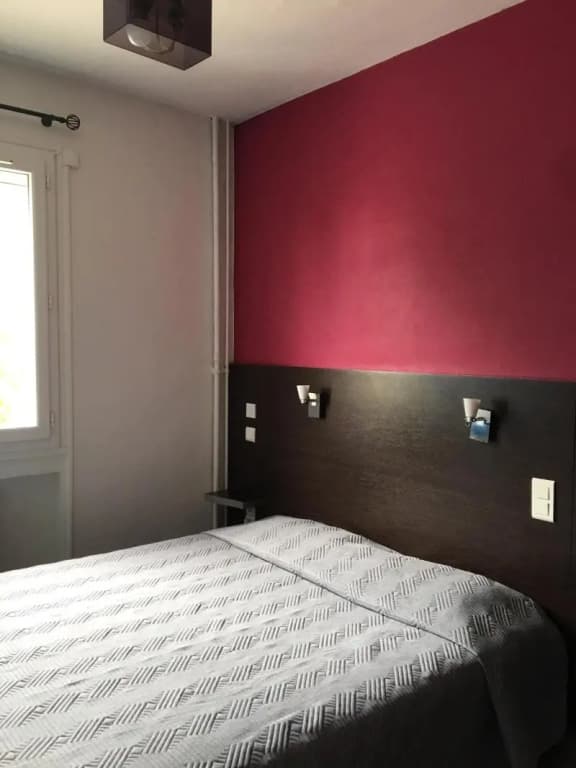Hôtel Val de Saône PARKING GRATUIT, Wi-fi Haut Débit - Miniature 7