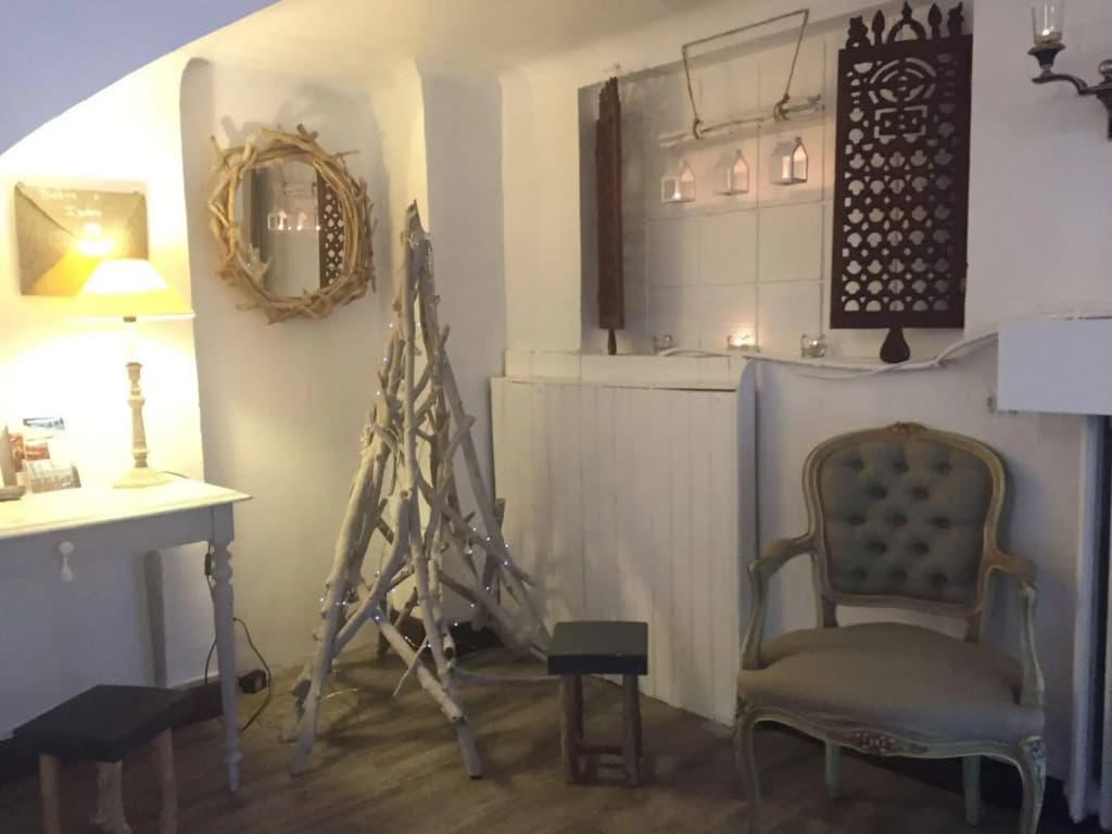 Hotel Chastellares - Photo 2