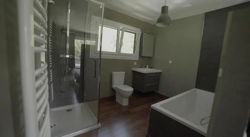 Room To Rent - Miniature 8