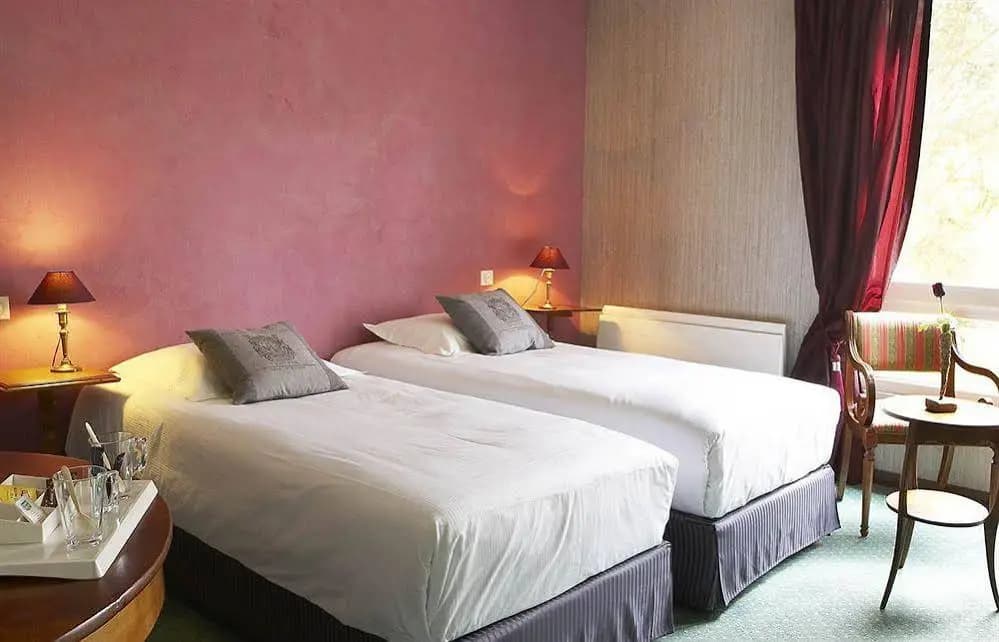 Hostellerie Des 3 Mousquetaires - Photo 2