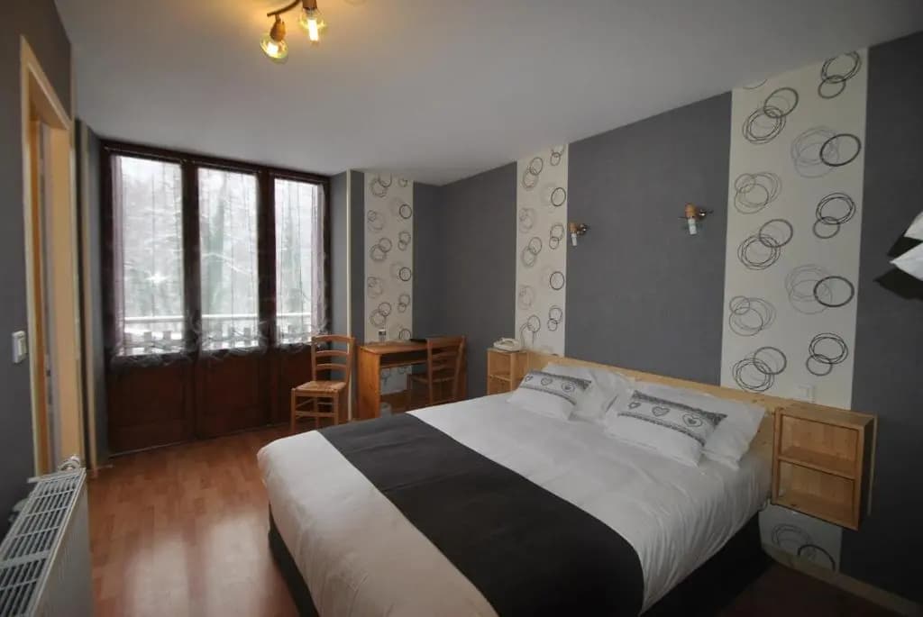 Auberge du Hérisson - Photo 1