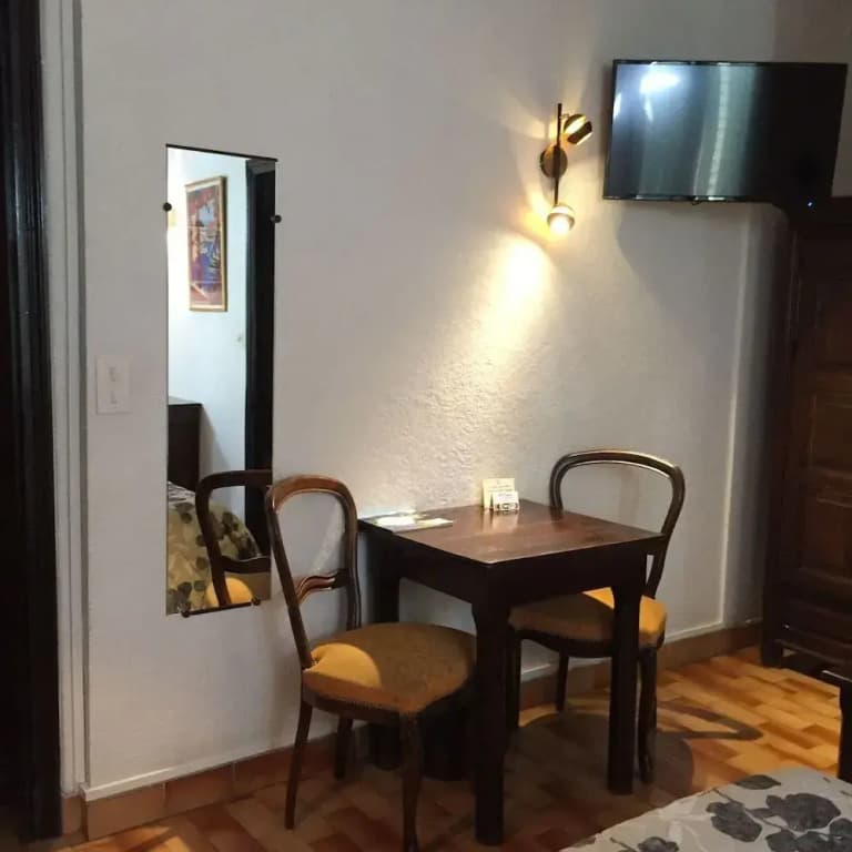 Hotel Central - Photo 2