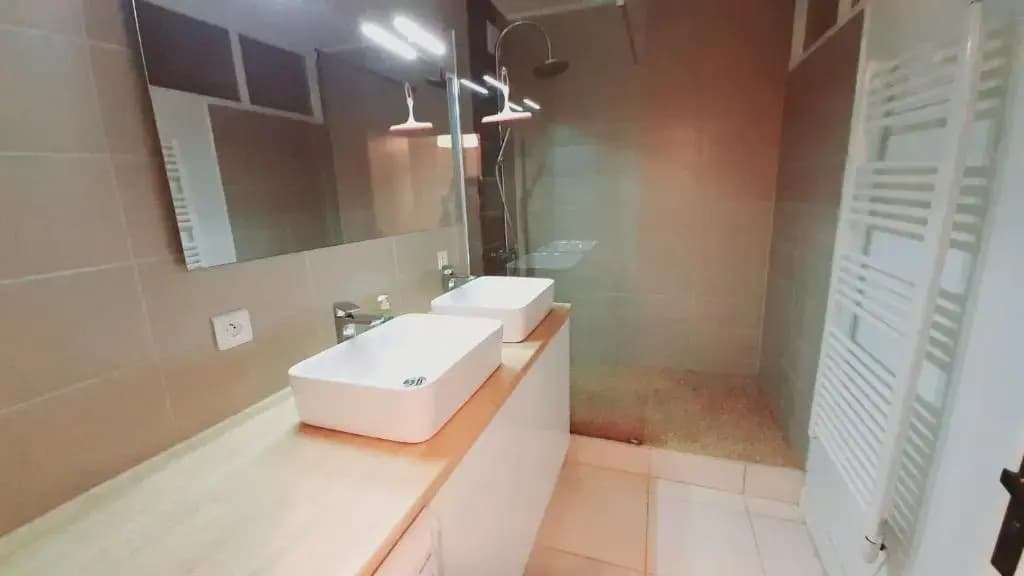 Appartement Les Ondines 2 chambres front de mer - Miniature 8