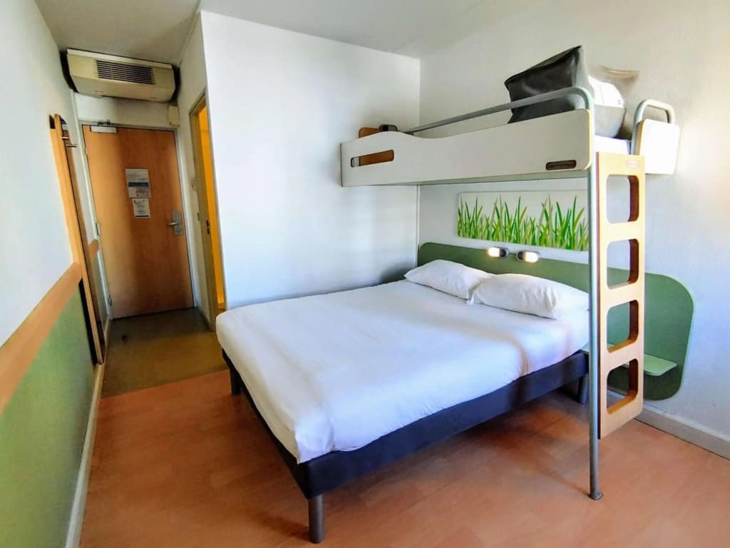 ibis budget Toulon Centre - Miniature 6