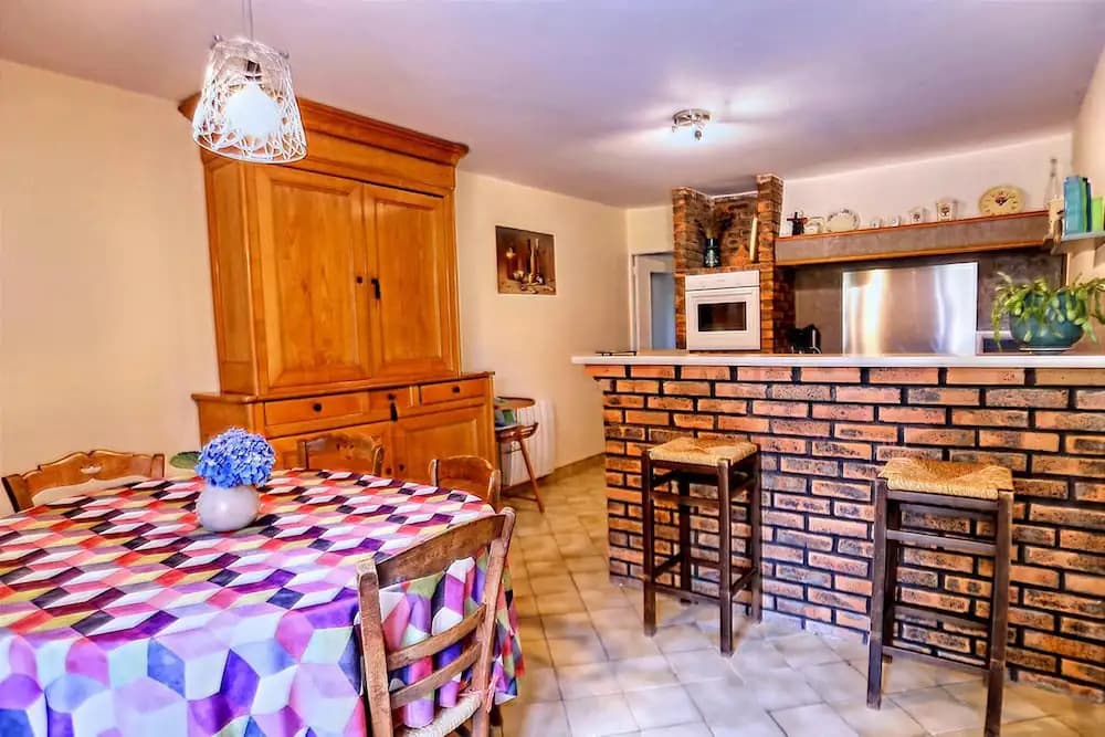Alluring Holiday Home With Fenced Garden, Barbecue - Photo 3