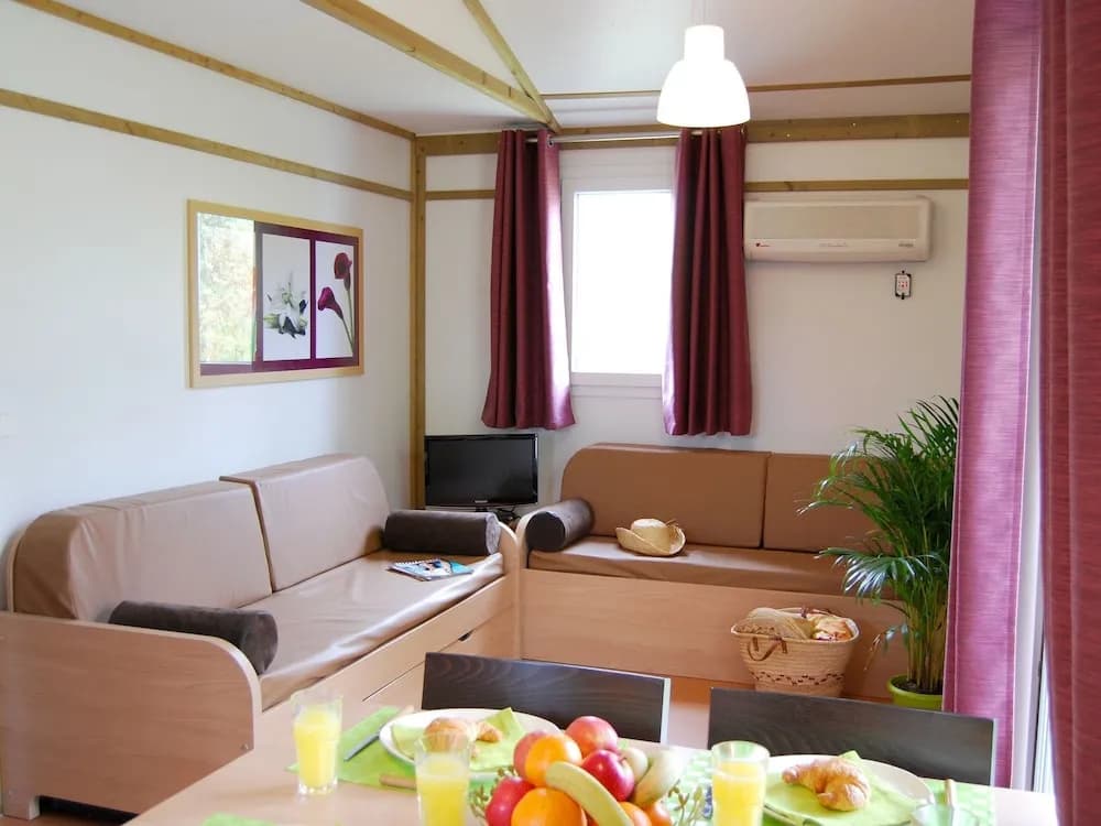 Detached Chalet With Dishwasher, on the Banks of the Lot - Photo 3