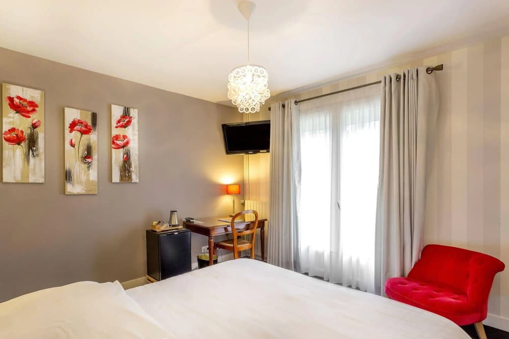 LOGIS Auberge de la Truffe - Hotel de la Mairie - Photo 2