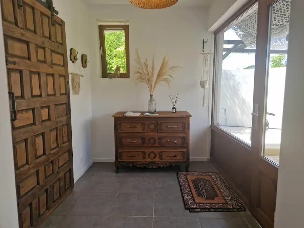 Apartment With Swimming Pool, Wifi - Miniature 8