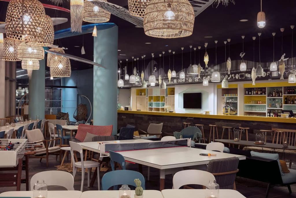 Hampton by Hilton Paris Clichy - Miniature 7