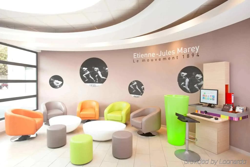 ibis Styles Beaune Centre - Photo 2