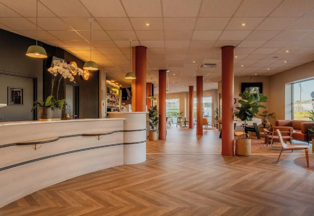 B&B HOTEL Maubeuge Gare - Photo 2