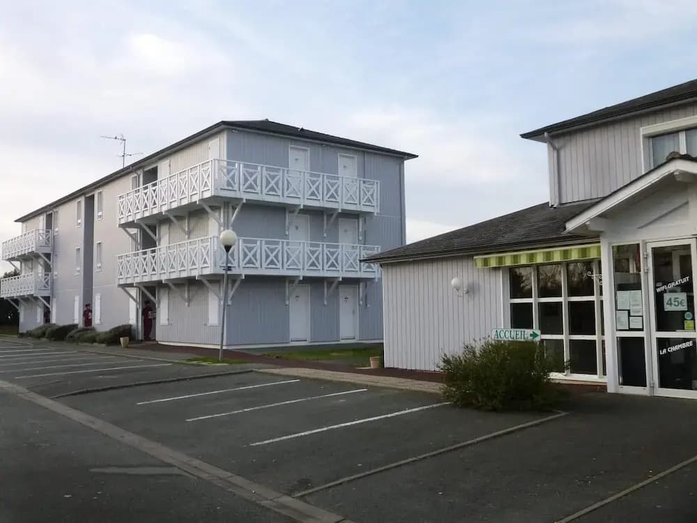 Fasthôtel Angers Ouest - Photo 1