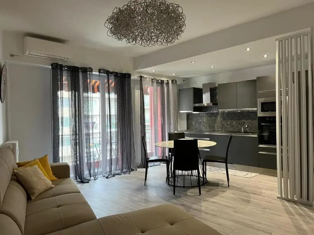 Gorgeous 2 bedrooms holiday apartement - Miniature 7