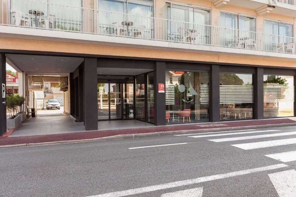 Hôtel Le Nautic, Arcachon - Photo 1