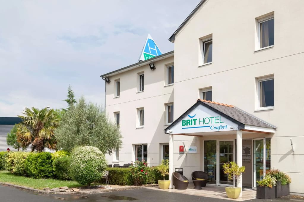 Brit Hotel Saumur - Photo 1
