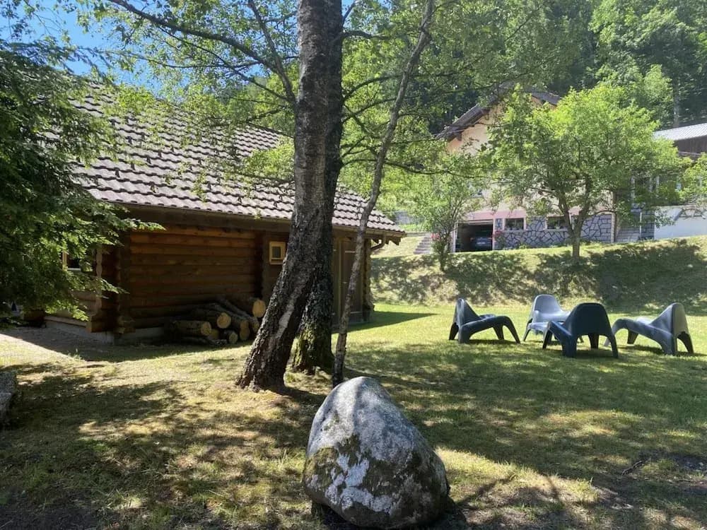 L'ours Noir Chalet en Rondins - Miniature 6