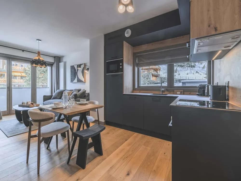 Apartment in Peisey With Stunning Mountain Views - Miniature 8