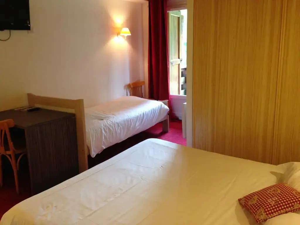Hotel Le Rocher Du Cerf - Photo 1