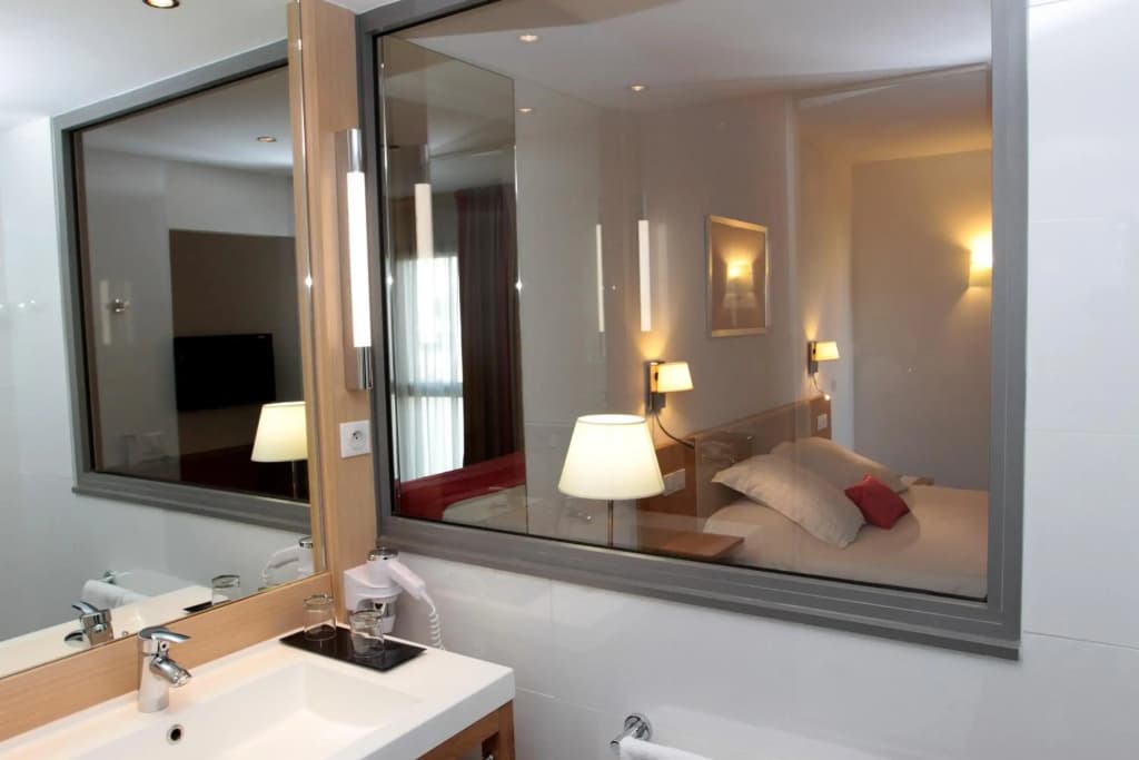 Best Western Premier Hotel Vieux Port - Miniature 8