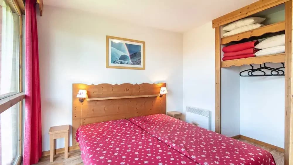 Apartment in Chamrousse With Mountain Views - Photo 1