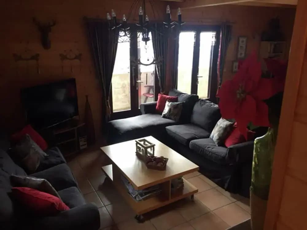 Chalet in Les Gets Near Ski Bus & Sauna - Miniature 7