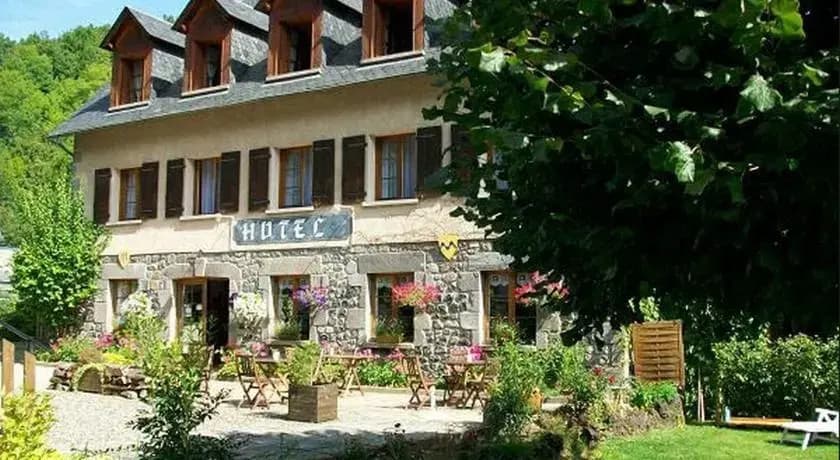 Hôtel Les Volcans - Photo 2