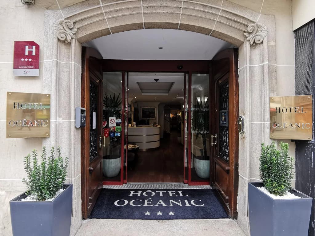 Hôtel Océanic - Photo 1