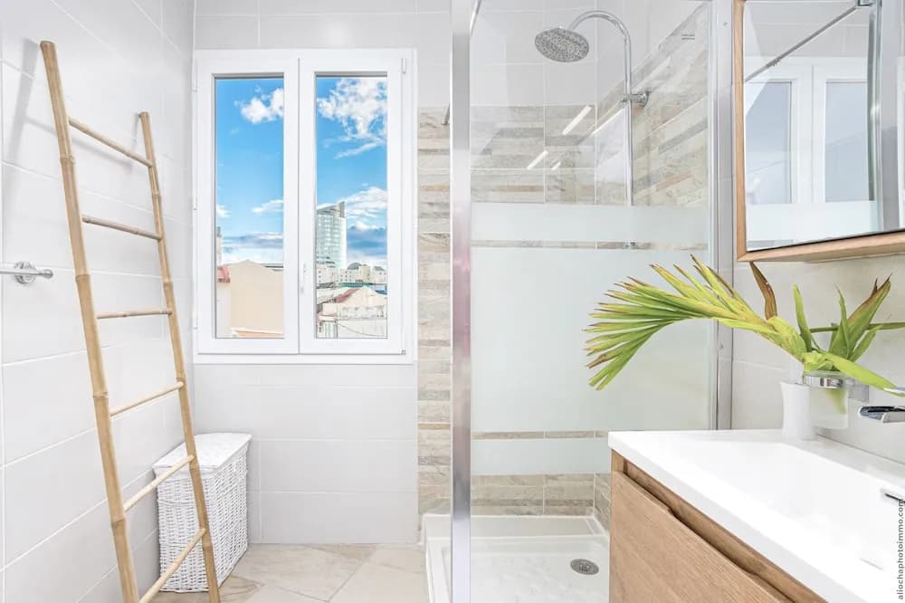 Foyal Suites - Miniature 6