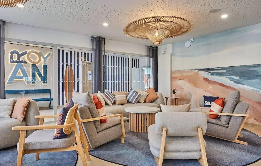 Apartment in Royan Near Sandy Beaches - Miniature 8