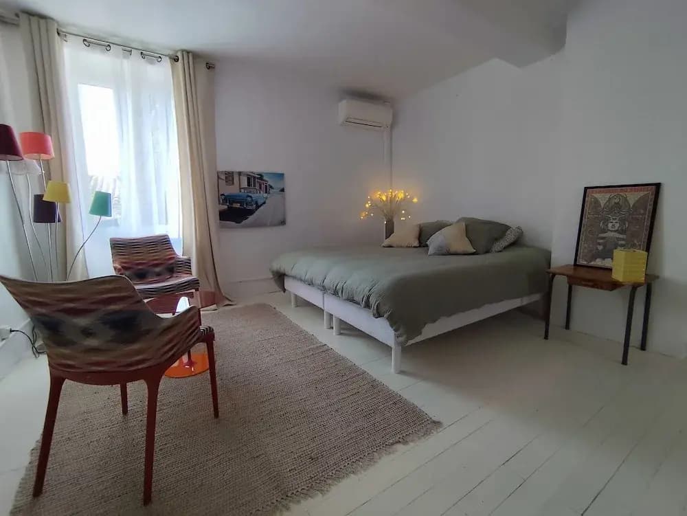 Les Grands Cyprès - chambres d'hôtes, bed and breakfast - Photo 5