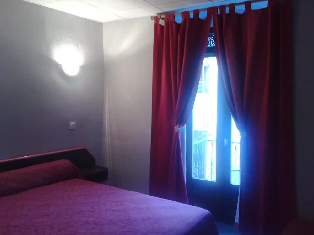 Hotel Central - Photo 3