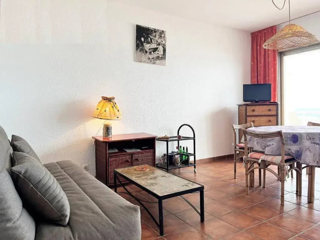 Appartement Le Lavandou, 2 pièces, 4 personnes - FR-1-251-376 - Photo 2