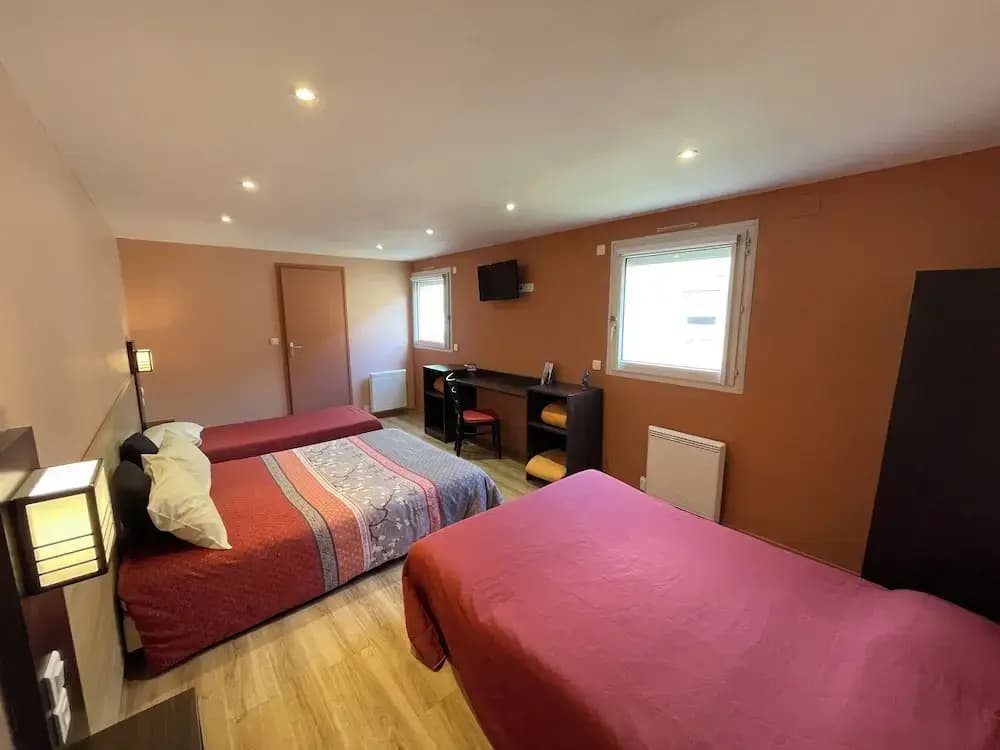 Brit Hotel Saint-Quentin - Photo 4