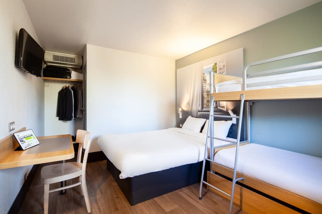 B&B HOTEL Pontault-Combault - Photo 3