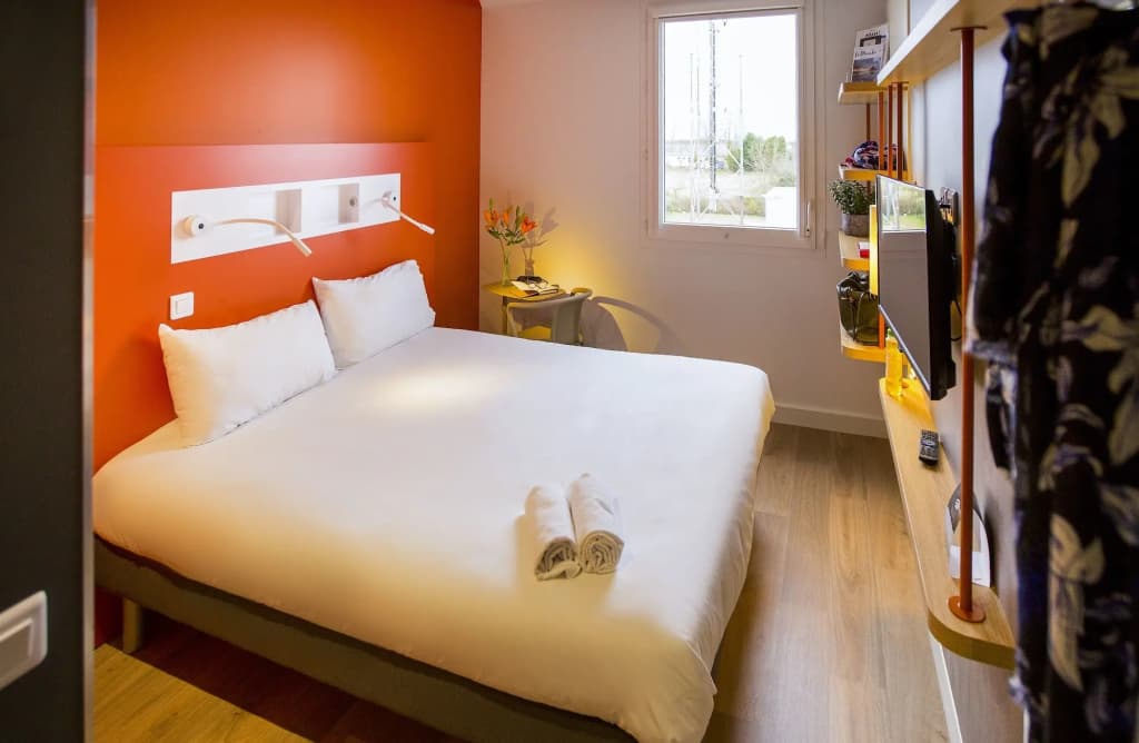 Ibis Budget Saint-Etienne Centre Gare Châteaucreux - Photo 5