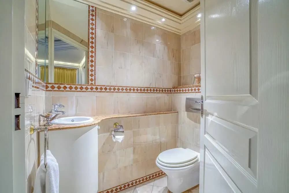 Apartment 60sqm on the Croisette - Balcony With sea View - Miniature 8