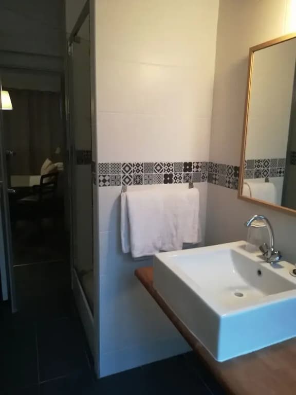 Lux Hotel - Miniature 7