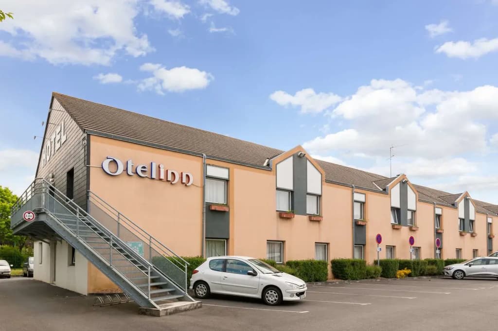 Sure Hotel by Best Western Caen Mémorial - Photo 1