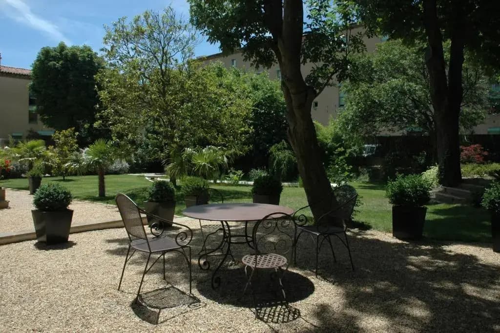 Demeure Saint Louis, Cité 10mn à pieds, PARKING Privé, BORNES 7,2 KW, AC, FULL WIFI - Miniature 7