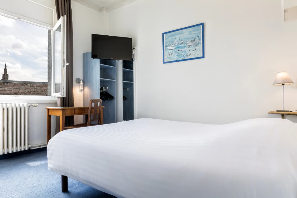 Hotel Saint Maurice - Photo 2