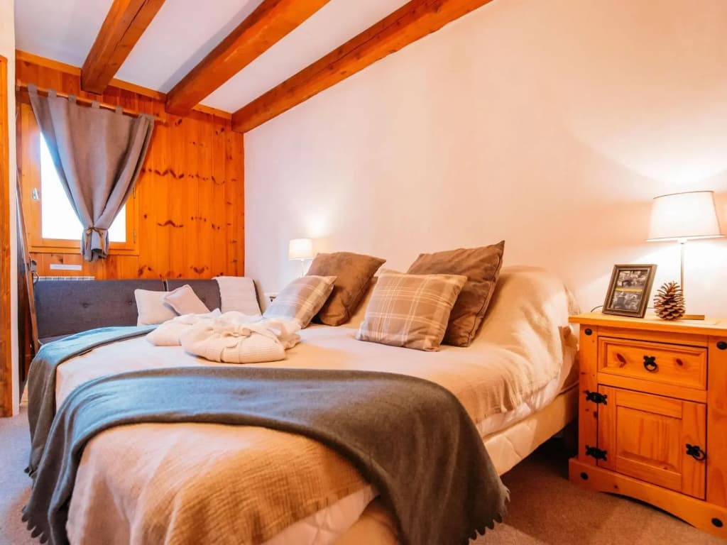 Atmospheric 14-person Chalet in Plagne 1800 - Photo 2