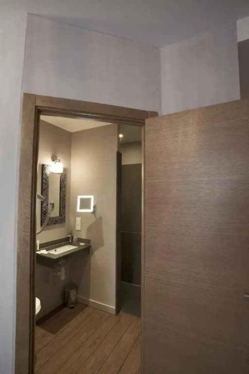 Hôtel d'Orléans - Photo 2
